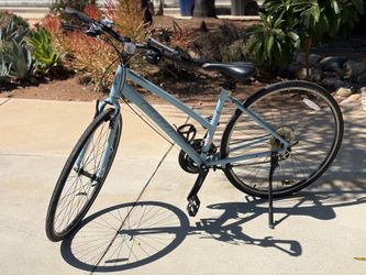 Fuji Absolute 2.1 Hybrid Bike – Lightweight, Great Condition