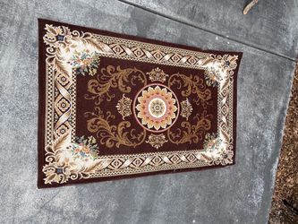 Traditional Medallion Area Rug