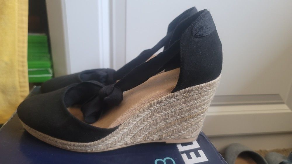 Old Nave Black Wedge