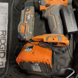 Rigid 18V Cordless 1/2 in. Drill/Driver Kit with 2.0 Ah Battery and Charger