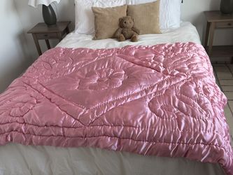 Twin Comforter 