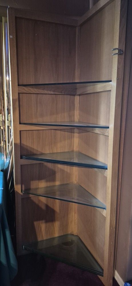 2 Corner Shelves