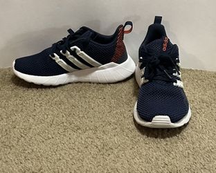 Adidas boy shoe