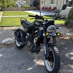2018 Husqvarna Svartpilen 401
