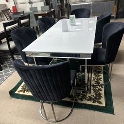 7 Pcs Dining Set