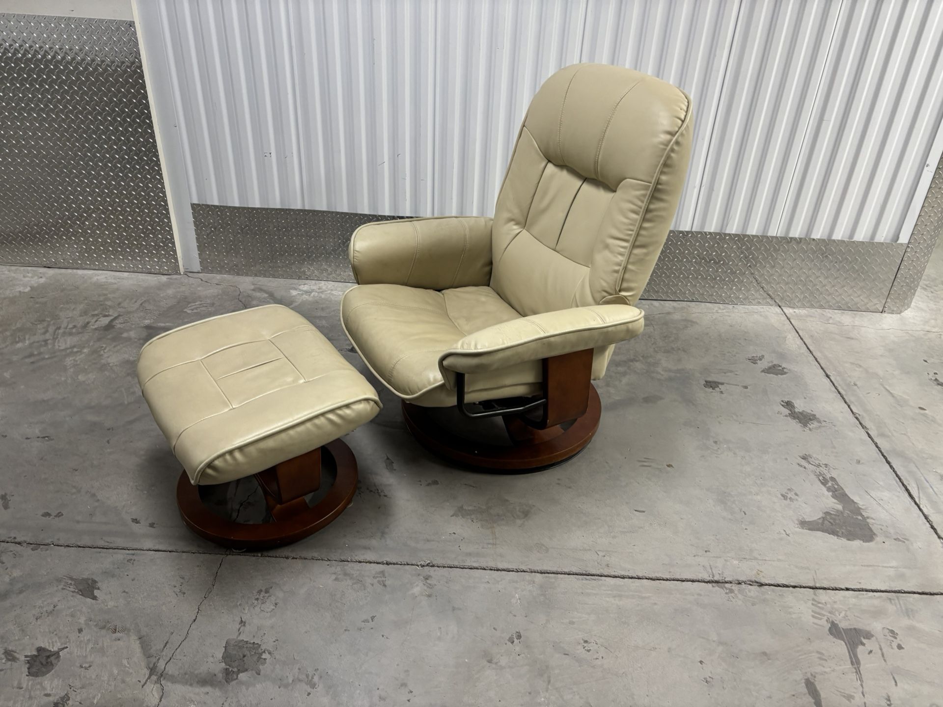 Contemporary Leather Recliner With Wooden Base