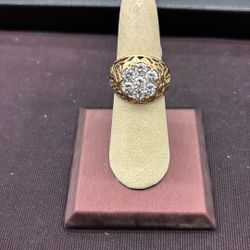 Diamond Cluster Ring 10k 4.4 Grams