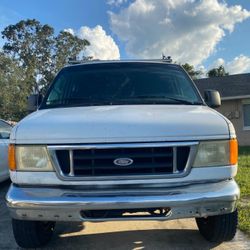 Ford E250