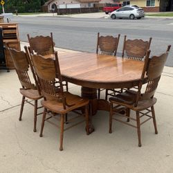 Oak Table And Chairs