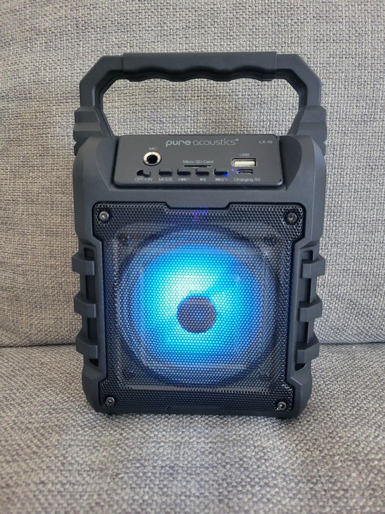 PORTABLE BLUETOOTH SPEAKER/KARAOKE!