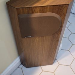 Bose 401 Speaker System 