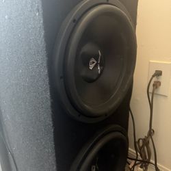 12 Inch Subwoofers And Amp 