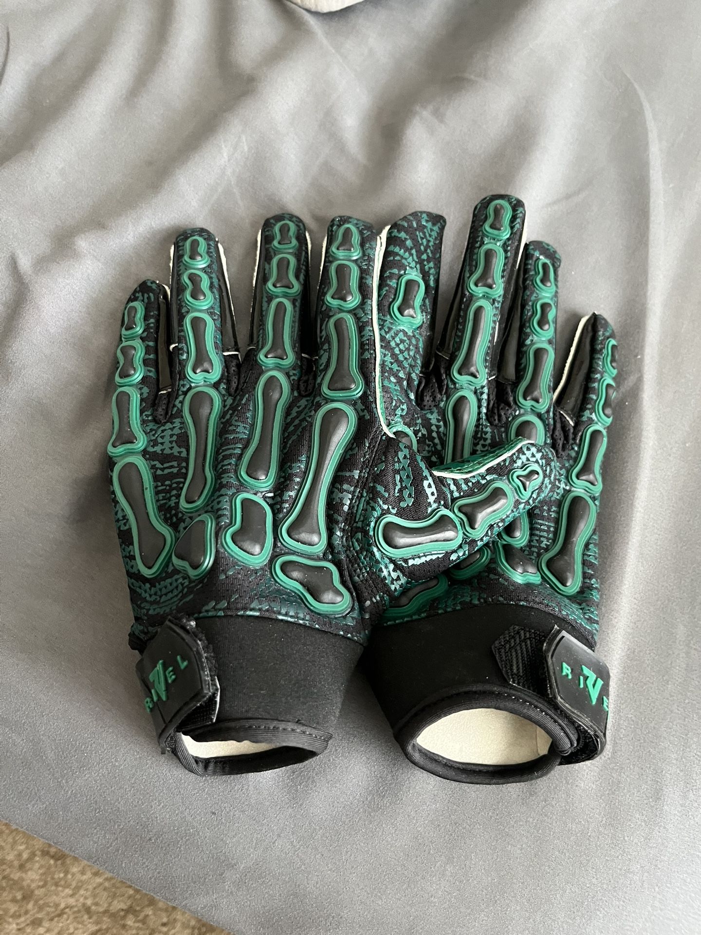 Rivel Athletics Football Gloves Medium