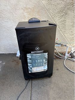 Master built electric smoker