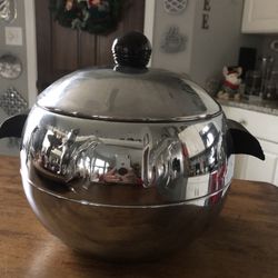 Mid Century Penguin Ice Bucket 