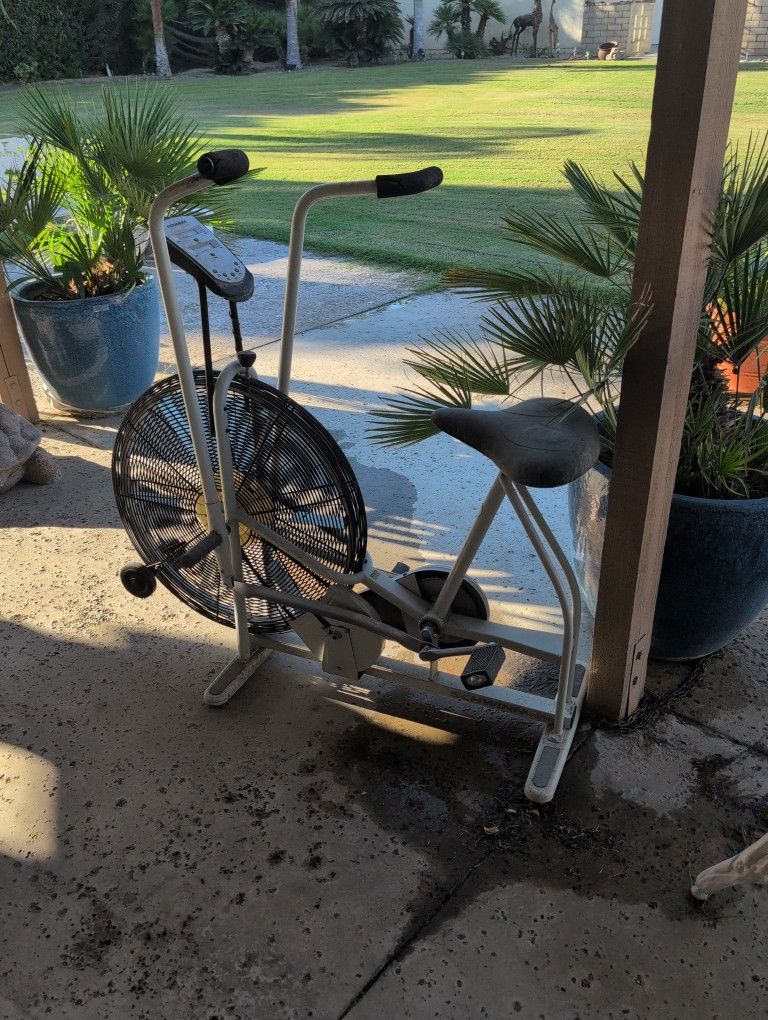 Exercise bike Free