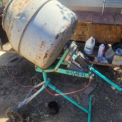 Cement mixer