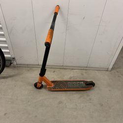 Mongoose Trick Scooter 