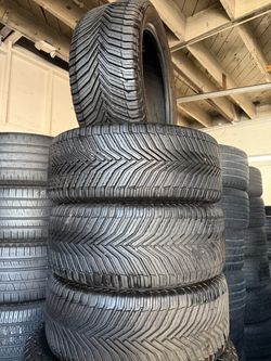 255/45/R19 marca Michelin las 4 llantas semi nuevas instaladas y balanceadas