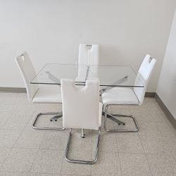 Dining Set  // Juego De Comedor 