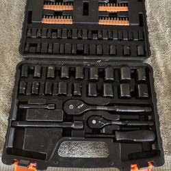 TACKlife Socket And  Screw Bit Set. EXCELLENT 