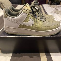 Nike Air Force 1 Premium 07
