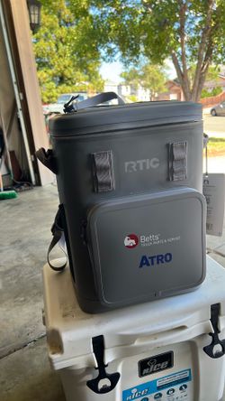 Backpack cooler