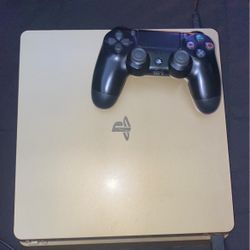 Golden PS4 Limited Edition 