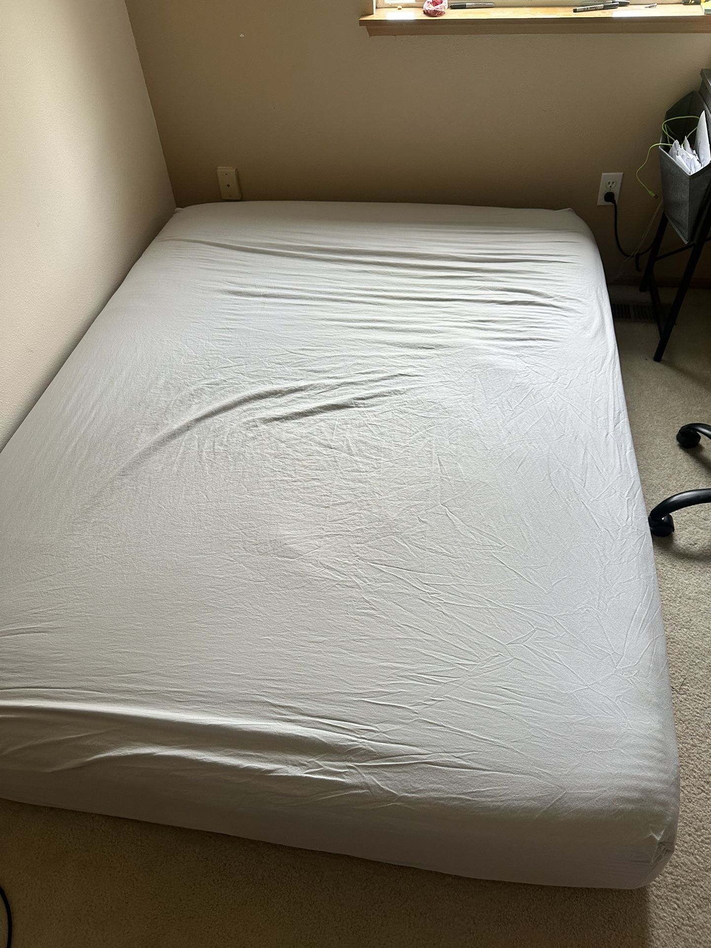 Serta Series bed 