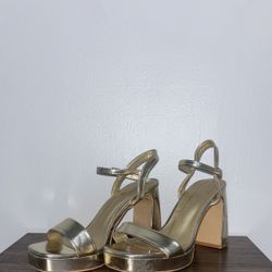 Gold metallic heels 