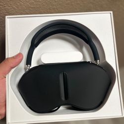 AirPod Pro Maxes