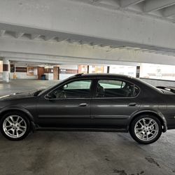 2002 Nissan Maxima