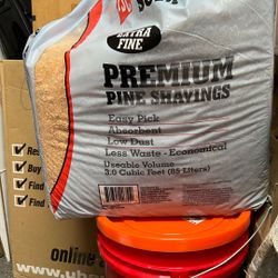 Premium pine shavings extra fine