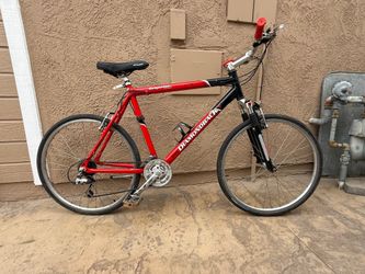 Diamondback Response Sport Hybrid Road Trail Bike Shimano Acera Super Light  Fully tuned, dialed in and ready to ride, it does not need anything. Pick