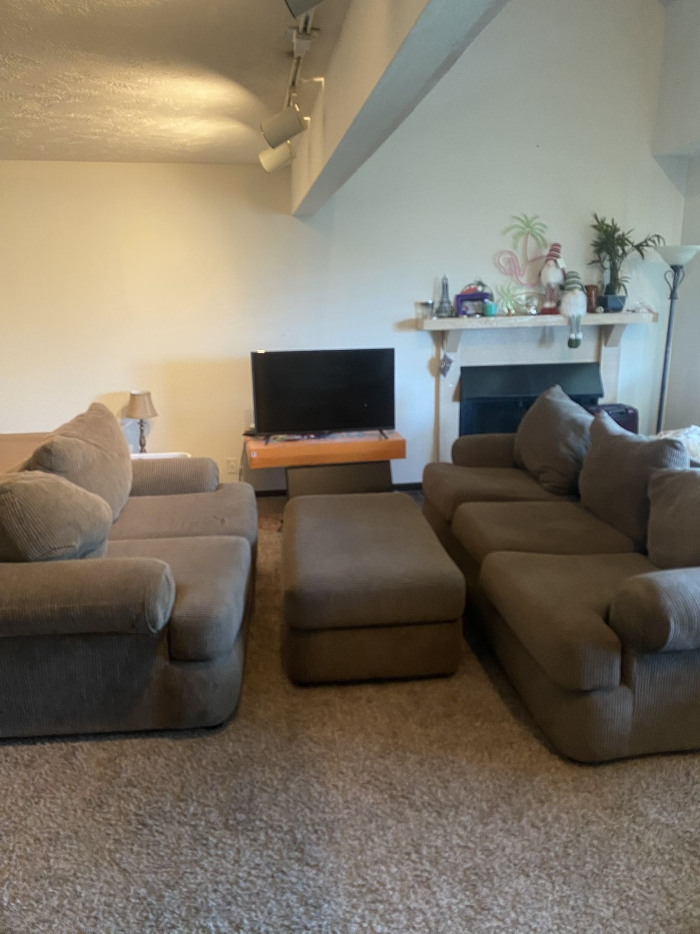 Couch And Love Seat / Ottoman