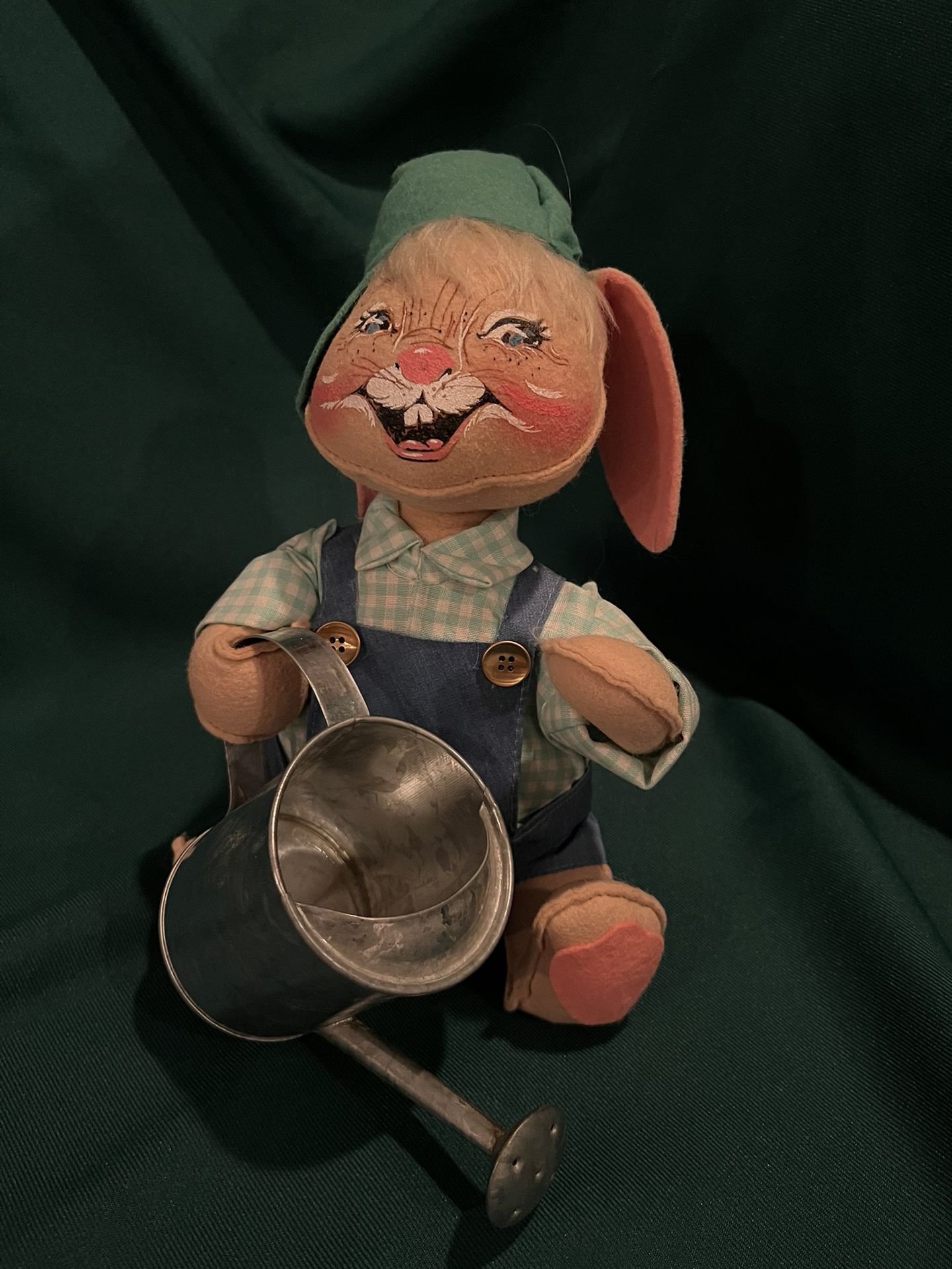 Annalee 10" Bunny Spring Gardner Farmer With Watering Can 