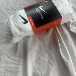 3 Pack Nike White Crew Socks Brand New