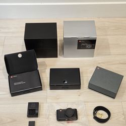 Leica X1 digital camera in brand new condition, all accessories