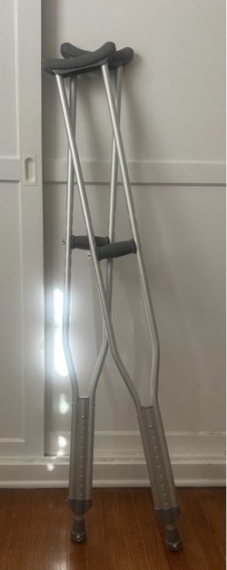 DMI aluminum crutches