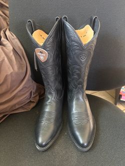 Mens ariat boots size 9