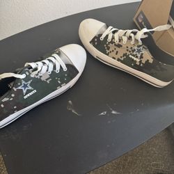 LOW TOP SNEAKERS Size 11 For Men 