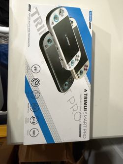 Retro handheld game consoles