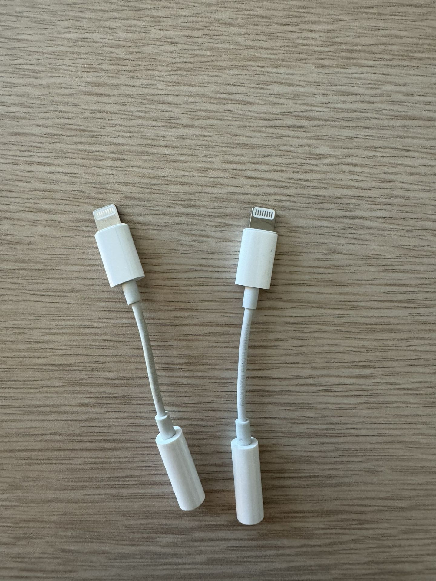 3.5mm To iPhone Adapter (Lightning)