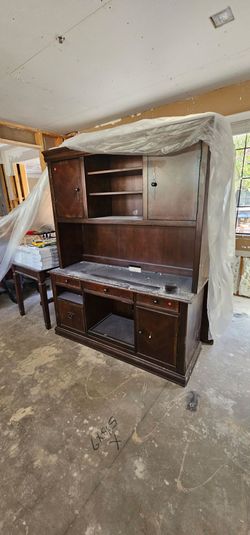 Office Cabinet and Hutch