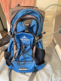 Teton hydration Backpack With Drinking Tube