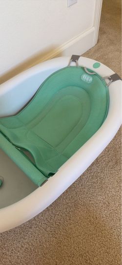 4moms Infant Baby Bathtub with Mesh Sling