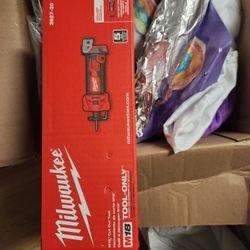 Milwaukee Cut Out Tool Only 