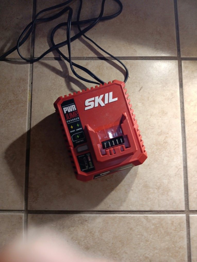 Skil 12 Volt Battery Charger $20