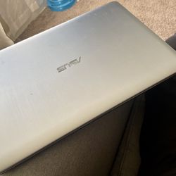 Asus Laptop Lightly Used 