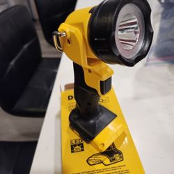 Dewalt lighting  20V  DCL040 Tool Only 